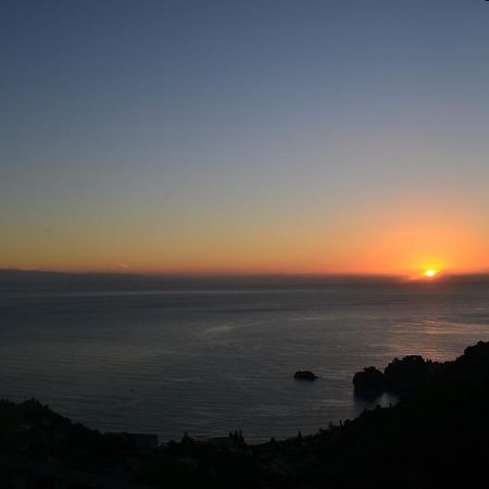 Charming Place Taormina Bagian luar foto